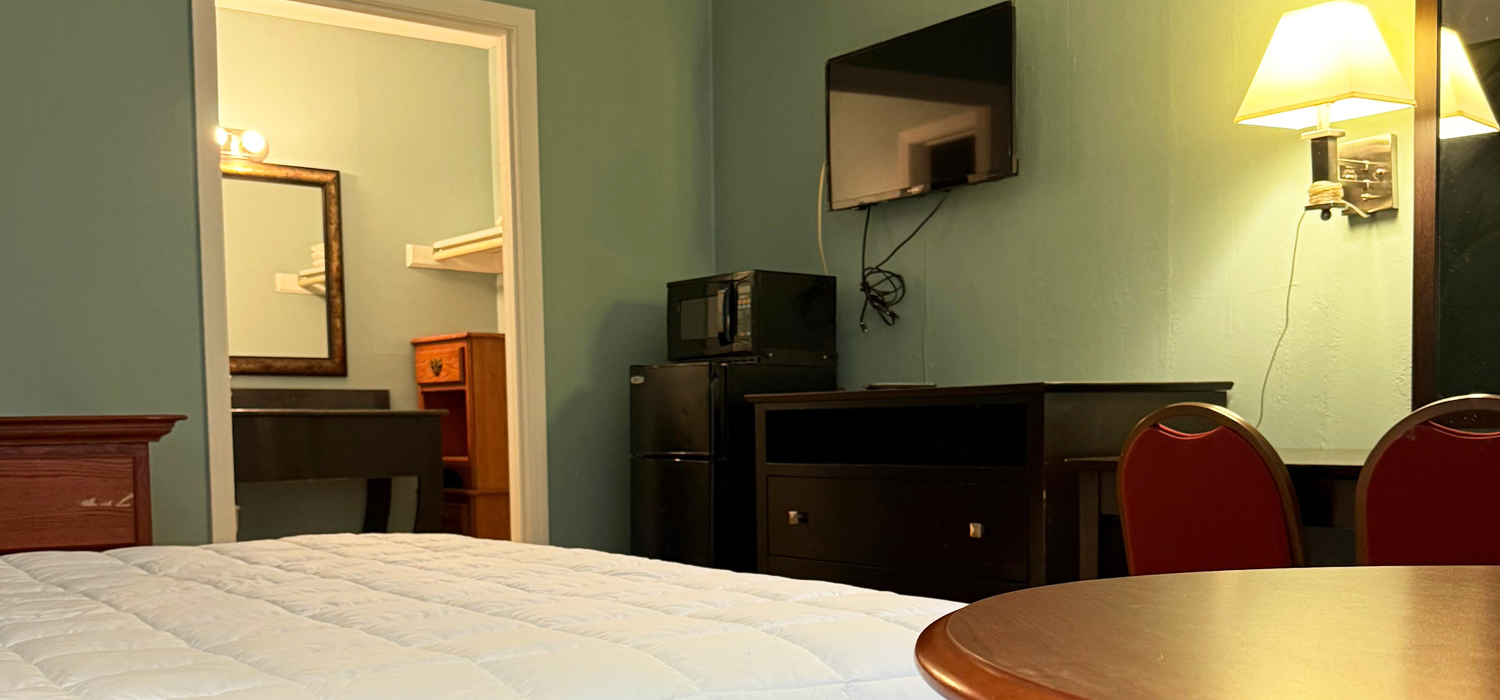 Spacious Standard Guest Room double-bed